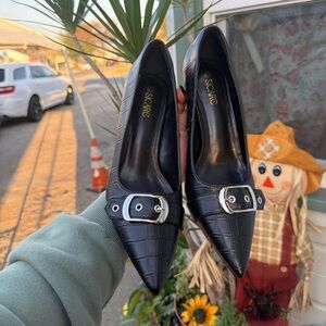 Black Croc-Embossed Women's Shoes